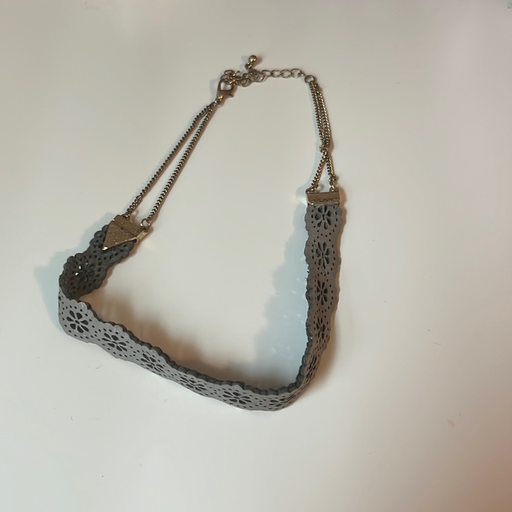 womens choker necklace